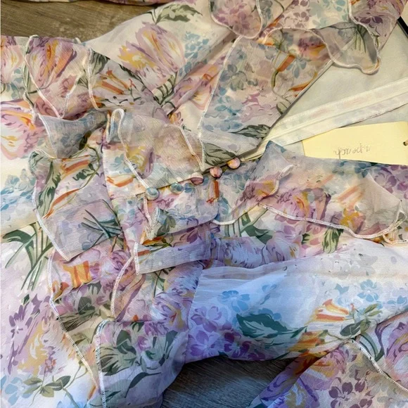 A.PEACH Floral Ruffle Long Sleeve romper - size S- NWT - Picture 4 of 10